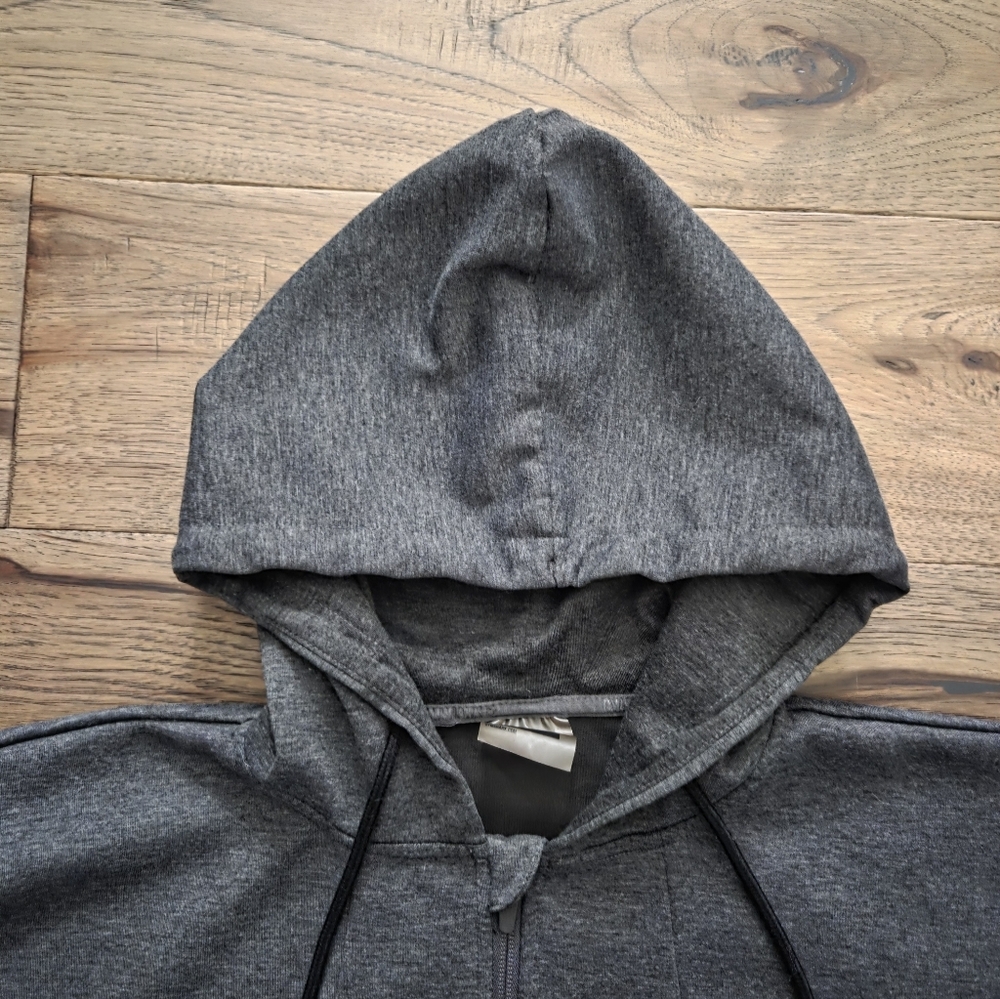 Gymshark Gray and Black Cropped Zip-Up Hoodie - Picture 2 of 11